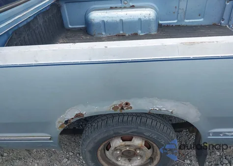 1985 Nissan 720 King Cab z USA, uszkodzony, nr VIN 1N6ND06S6FC344794